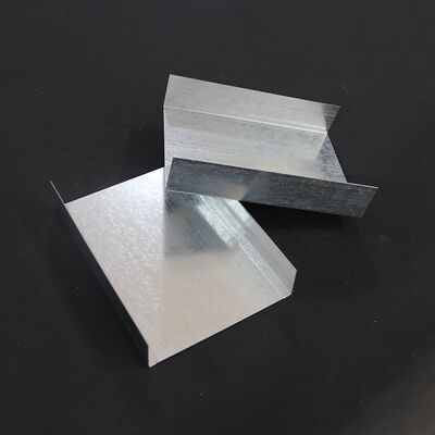 kaufen ISO9001 Galvanisierte Trockenwand Metallspur und Stang Größen Metall Runner & Track Stahlkanal online manufacture