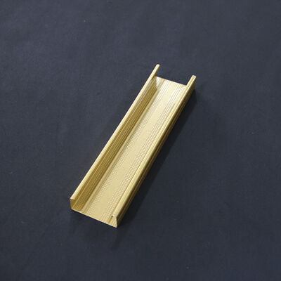 satın al Çerçeve Duvar Hafif Ölçüm Metal Stud G40 Çelik Stud Ve Track 0.20mm 0.4mm 0.5mm online manufacture